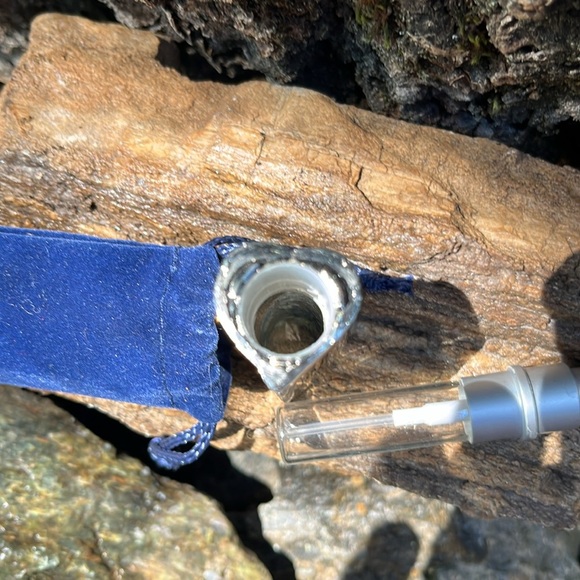 Vintage Things Remembered Silver Swarovski Crystals Heart Perfume Atomizer - Picture 8 of 10